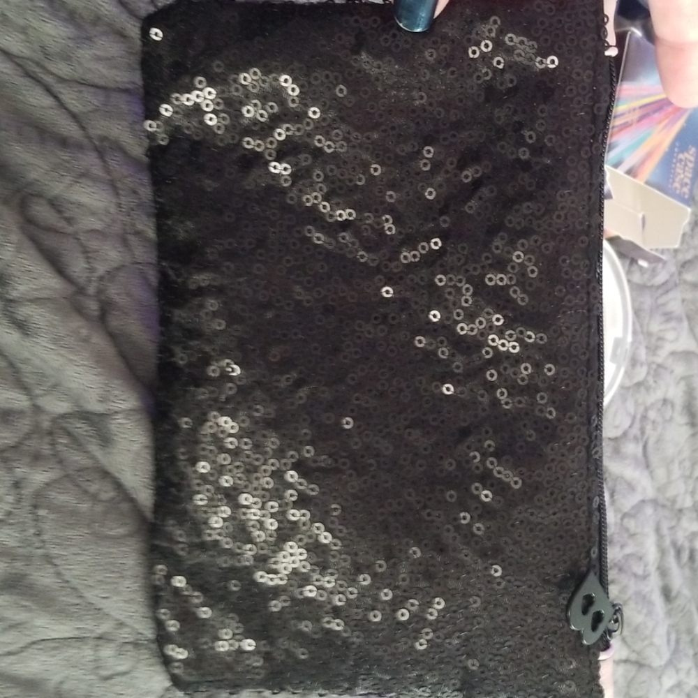 Makeup bundle - Picture 3 of 8
